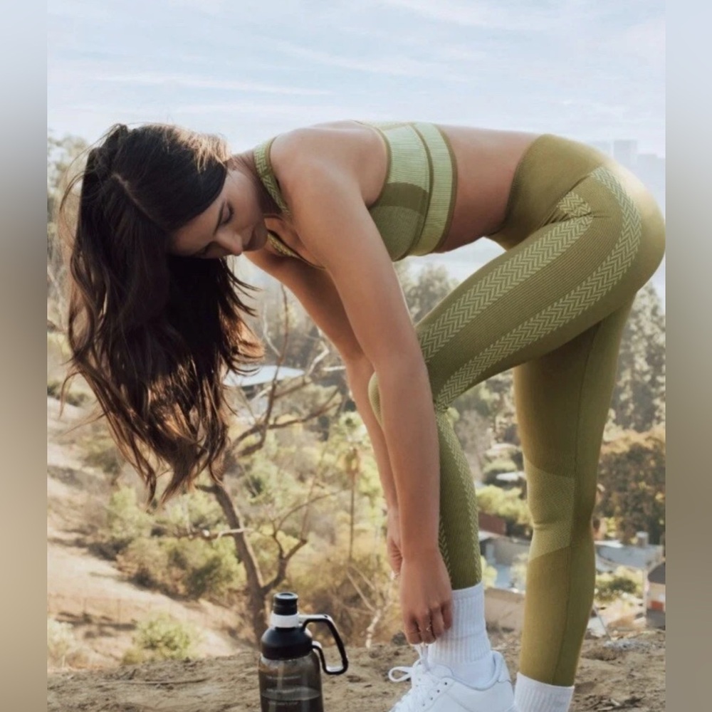 Fabletics Women’s High-Waisted Seamless Check Leggings Green Thyme Cool Mint-M